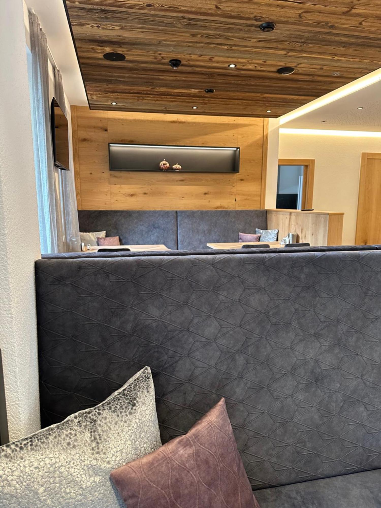 Hotel Garni Ehrenreich Sölden Extérieur photo